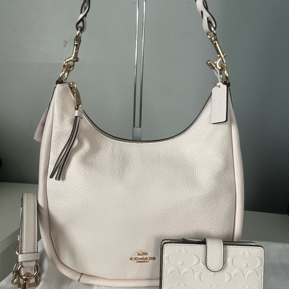 Coach Jules Hobo Bag And Wallet Set